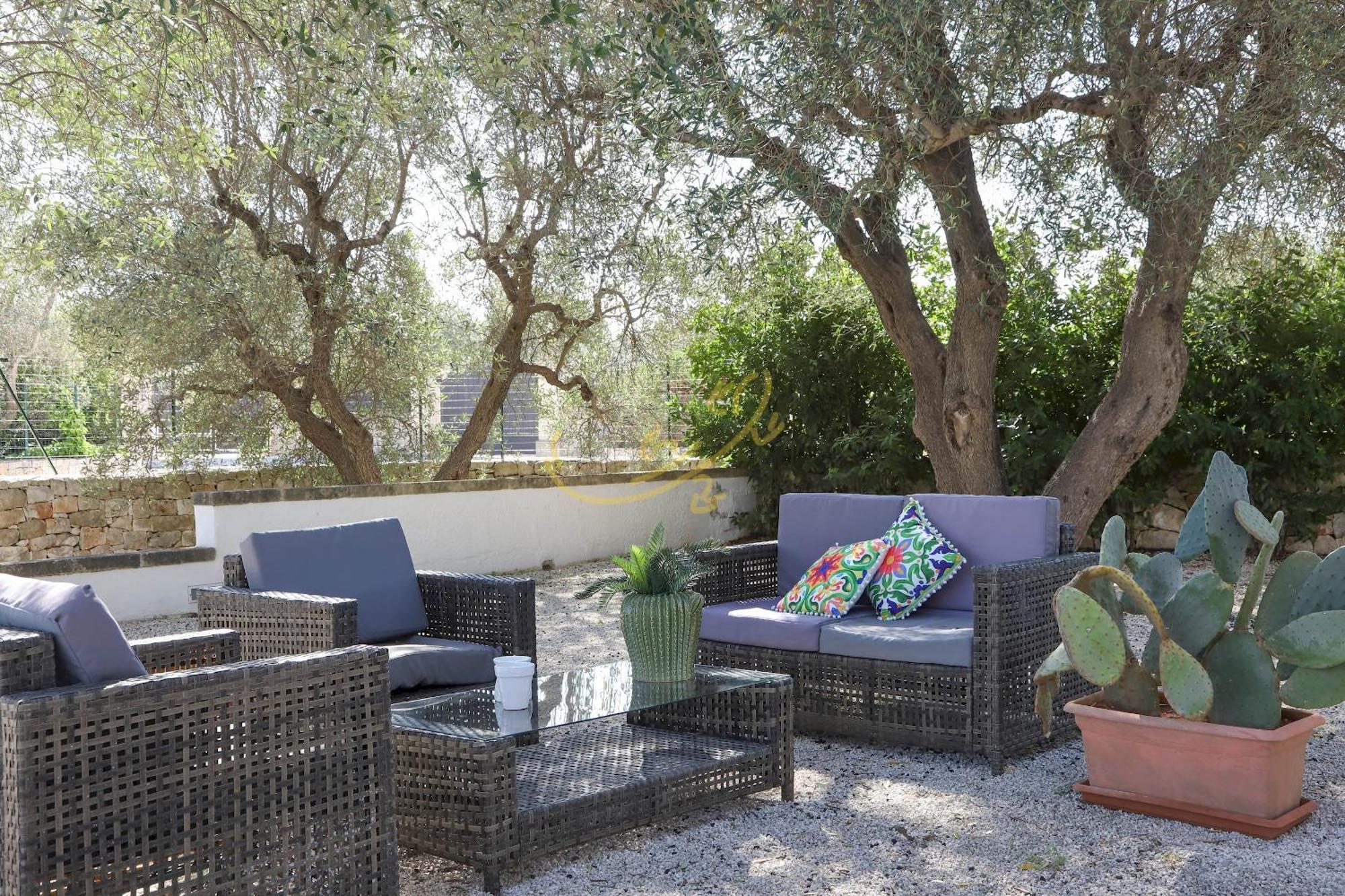 Td Dimora Del Giglio With Organic Garden With Pool Βίλα Ostuni Εξωτερικό φωτογραφία